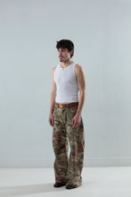 Load image into Gallery viewer, Wavy Camo Pants
